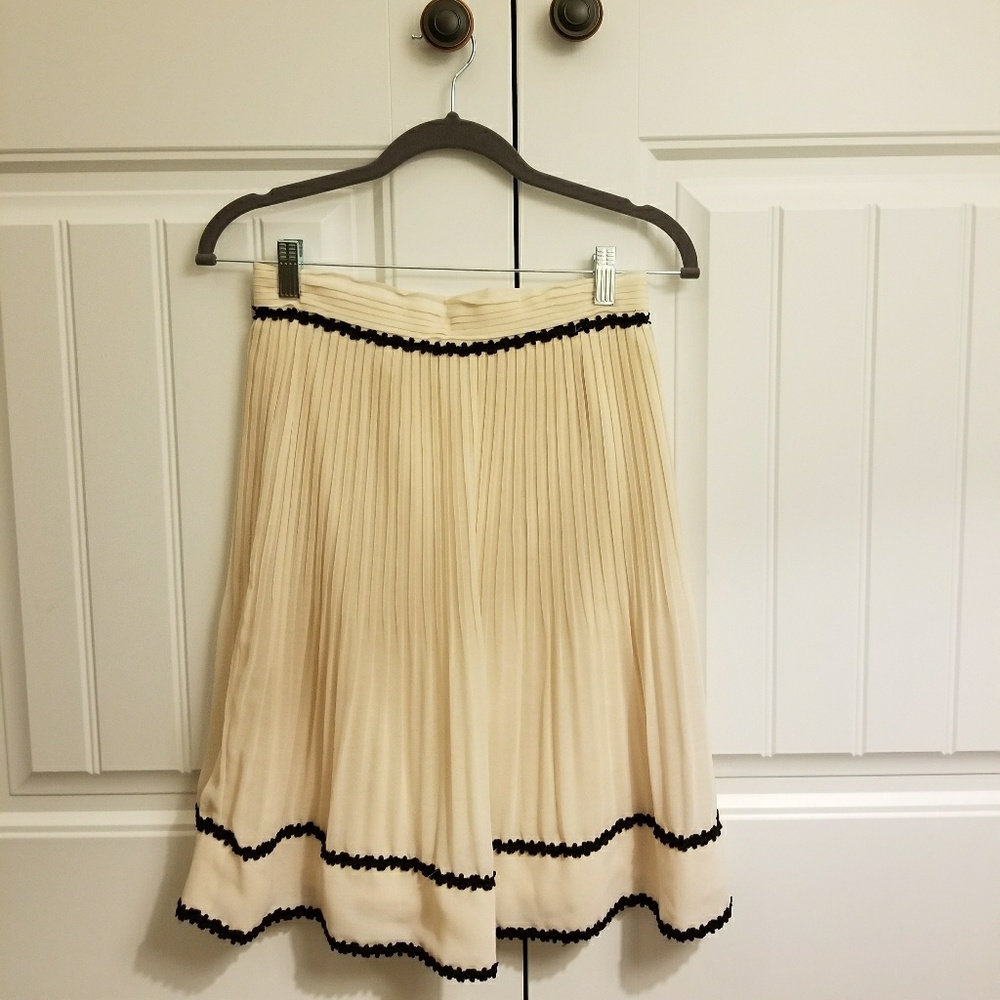 Alannah Hill Cream&Black Decoration Pleated Skirt
